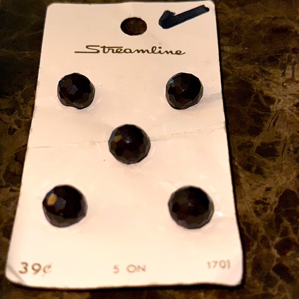 Buttonsvintage on card original 39 cents five of them black balls of faceted jet